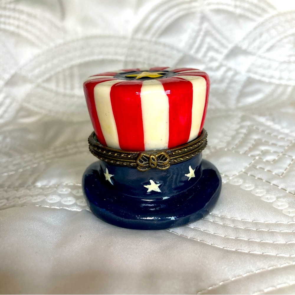 Top Hat Trinket Box.